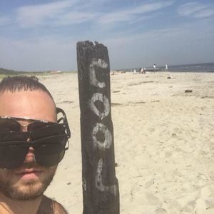 Meet your Posher, Christopher